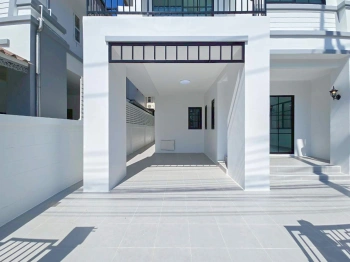 เสนากรีนวิลล์ บ้านแฝดพื้นที่เยอะ 40.3 ตร.ว. สภาพนางฟ้า ทำเลแหล่งของกิน คลอง 2 ใกล้เซียร์-ฟิวเจอร์-สนามบินดอนเมือง ใช้ชีวิตง่าย ส่วนตัวสูงเพราะหน้าบ้านไม่ติดใคร ตัดสินใจด่วน! บ้านรีโนเวทใหม่ทำเลใกล้รถไฟฟ้ามักไปไว นัดดูวันนี้โทรเลย