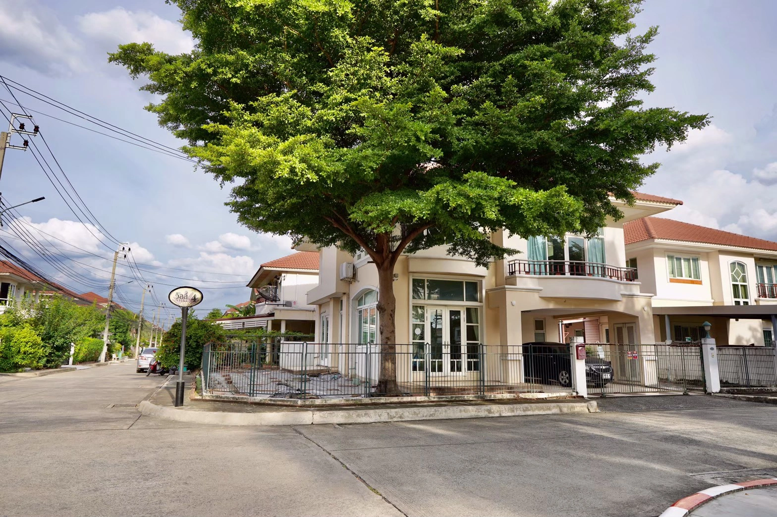 บ้านเดี่ยวศุภาลัย วิลล์ (หลักสี่-ดอนเมือง) 3 ห้องนอน 3 ห้องน้ำ 2 ที่จอด 2 โถงอเนกประสงค์ และห้องแม่บ้าน