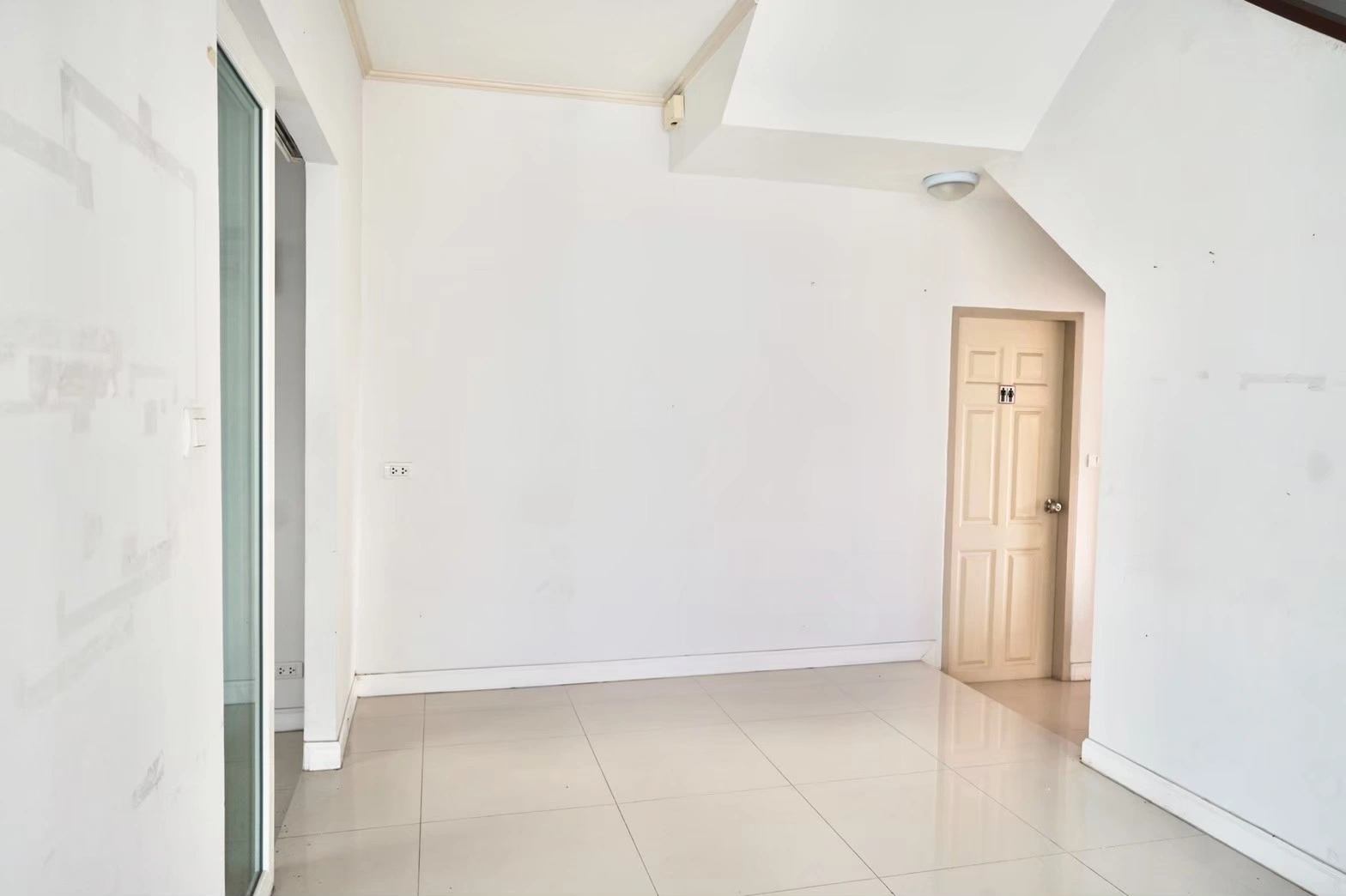 บ้านเดี่ยวศุภาลัย วิลล์ (หลักสี่-ดอนเมือง) 3 ห้องนอน 3 ห้องน้ำ 2 ที่จอด 2 โถงอเนกประสงค์ และห้องแม่บ้าน