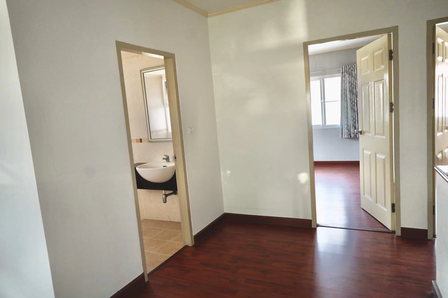 บ้านเดี่ยวศุภาลัย วิลล์ (หลักสี่-ดอนเมือง) 3 ห้องนอน 3 ห้องน้ำ 2 ที่จอด 2 โถงอเนกประสงค์ และห้องแม่บ้าน