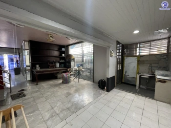 ทาวน์เฮ้าส์มือสอง 4 ชั้น โครงการ ศรีวรา ทาวน์อินทาวน์ หลังมุม เนื้อที่ 34 ตร.ว. พื้นที่ใช้สอย 240 ตร.ม. ฟังก์ชัน 3 ห้องนอน 4 ห้องน้ำ 2 ที่จอดรถ ทาวน์เฮ้าส์หลังมุม พื้นที่รอบบ้านกว้างขวาง ตั้งบนทำเลดี เชื่อมต่อหลายเส้นทาง ใกล้รถไฟฟ้าสายสีส้ม"สถานีรามคำแหง" ทางด่วน "ฉลองรัช" และเซ็นทรัล อีสต์วิลล์