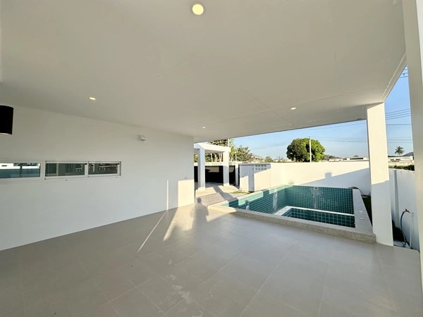 พูลวิลล่าโมเดิร์น 3 ห้องนอน 3.5 ห้องน้ำ สระเกลือส่วนตัว ในหัวหิน ใกล้ Black Mountain และรร.นานาชาติ โทร 0823664757