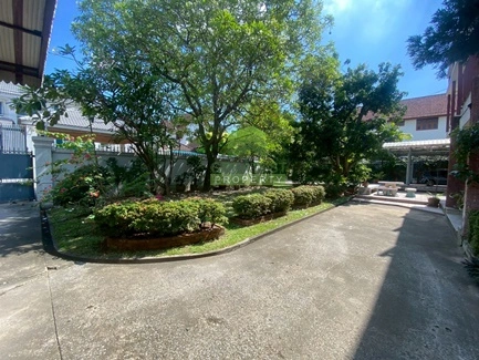 ขายที่ดิน พร้อมสิ่งปลูกสร้าง บ้านเดี่ยว 2 ชั้น ซอยสุขุมวิท64 เนื้อที่ 249 ตร.ว ทำเลศักยภาพ ใกล้ BTSปุณณวิถี ทางด่วน เหมาะพักอาศัย โฮมออฟฟิศ