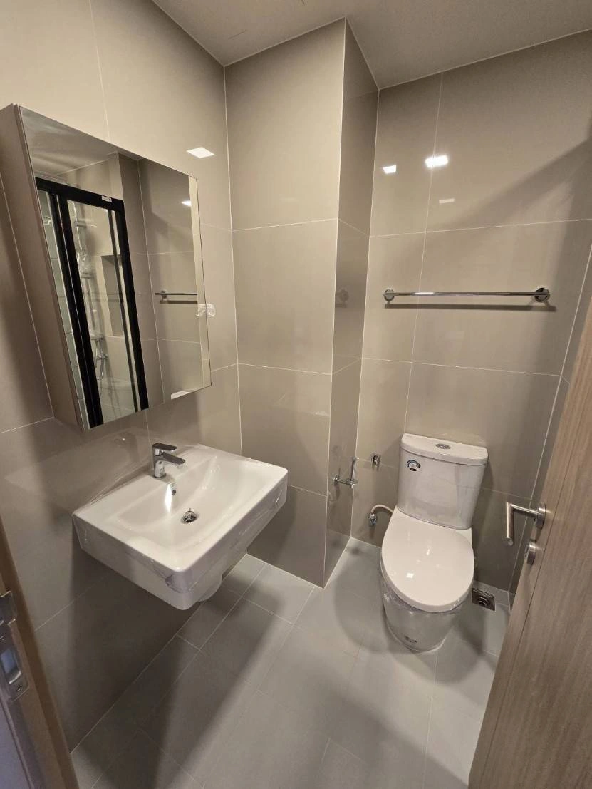 ขายดาวน์ ขาดทุน คอนโดใหม่พร้อมอยู่ Flo by sansiri ใกล้ bts คลองสาน