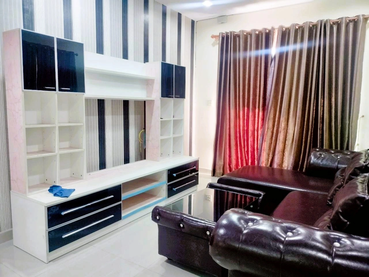 🚩🏠ขายบ้านแฝด 2 ชั้น หมู่บ้านนิรันดร์วิลล์ 12 เดอะทรี  (ซอยวัดศรีวารีน้อย / ทะลุลาดกระบัง 54)