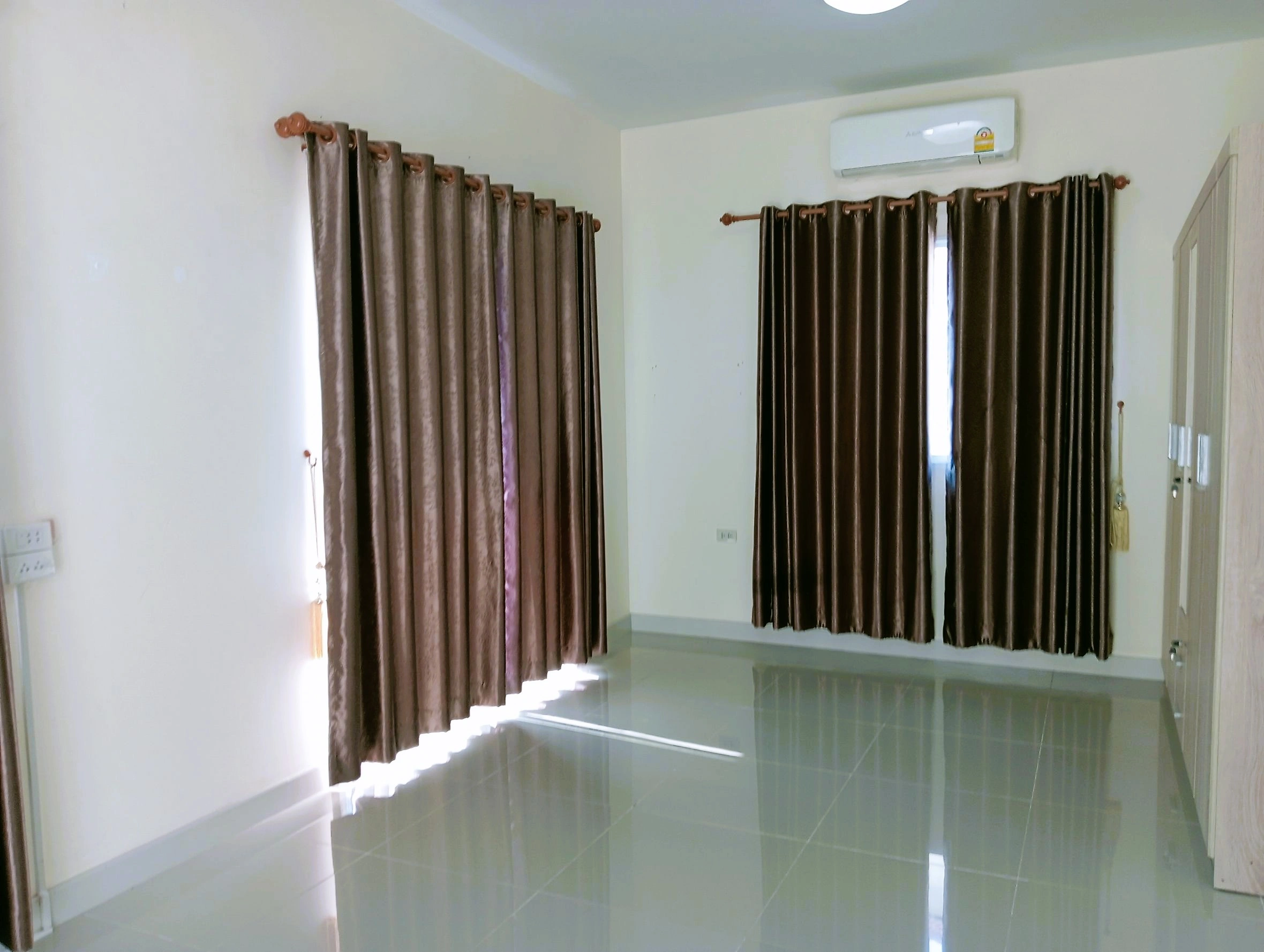 🚩🏠ขายบ้านแฝด 2 ชั้น หมู่บ้านนิรันดร์วิลล์ 12 เดอะทรี  (ซอยวัดศรีวารีน้อย / ทะลุลาดกระบัง 54)