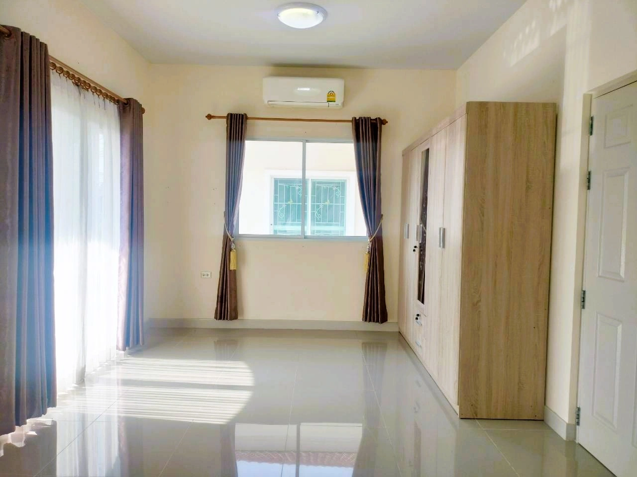 🚩🏠ขายบ้านแฝด 2 ชั้น หมู่บ้านนิรันดร์วิลล์ 12 เดอะทรี  (ซอยวัดศรีวารีน้อย / ทะลุลาดกระบัง 54)