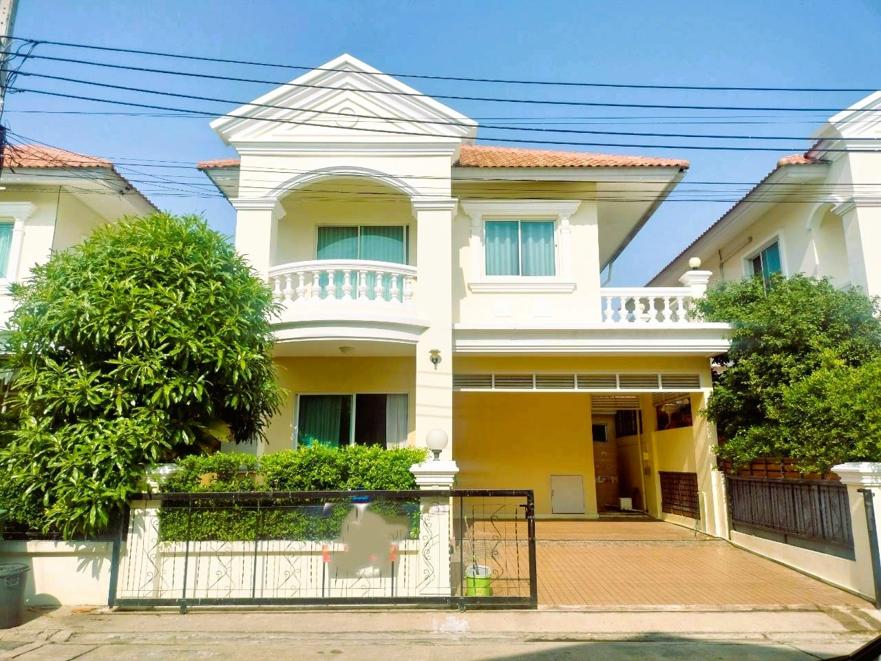 🚩🏠ขายบ้านแฝด 2 ชั้น หมู่บ้านนิรันดร์วิลล์ 12 เดอะทรี  (ซอยวัดศรีวารีน้อย / ทะลุลาดกระบัง 54)