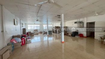 ขายตึกแถว 5 ชั้น หมู่บ้านอมรชัย2 ถนนพระราม2 ซอย34 มีทั้งหมด 4 คูหา พื้นที่ 80.4 ตรว. ราคาถูก ขายเพียง 16 ล้านบาท ใกล้เซ็นทรัล พระราม2