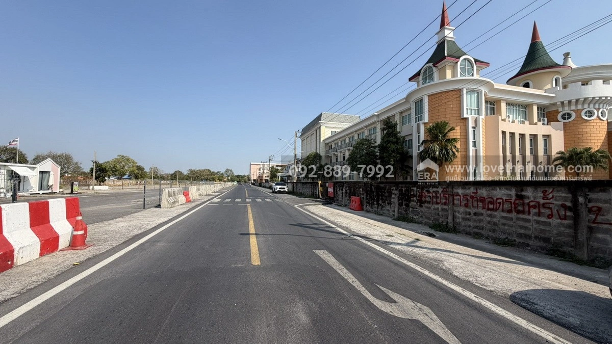 ขายที่ดิน ถนนหทัยราษฎร์ ซอยโรงเรียนโชคชัยหทัยราษฎร์ พื้นที่ 784 ตรว. ขาย 39,500 บาท/ตรว. แปลงสวย ใกล้ตลาดหทัยมิตร