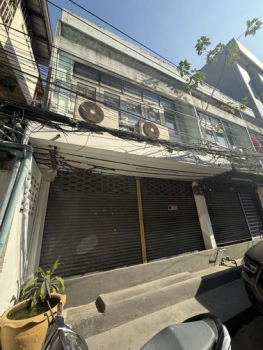 ด่วน ขาย อาคารพาณิชย์ 2 ชั้น 3 คูหา พัฒนาการ ซ.2 ใกล้ Airport Rail Link รามคำแหง  ทางด่วน เจ้าของขายเอง