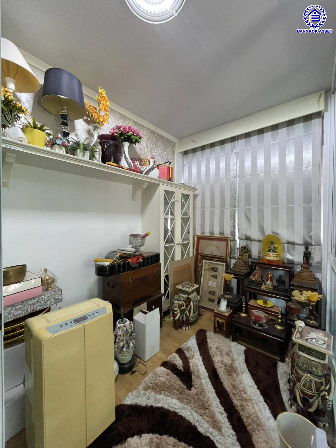 บ้านมือสองนนทบุรี โครงการ เทรนดี้ ธารา บางใหญ่ หลังมุม เนื้อที่ 72.1 ตร.ว. พื้นที่ใช้สอย 180 ตร.ม. ฟังก์ชัน 3 ห้องนอน 3 ห้องน้ำ จอดรถได้ 2 คัน ตอบโจทย์ทุกความต้องการของผู้อยู่อาศัย เชื่อมต่อหลายเส้นทาง ใกล้รถไฟฟ้าสายสีม่วง "สถานีคลองบางไผ่"