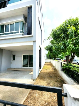 ขายถูก! ทาวน์โฮม 3ชั้น  หลังมุม : เดอะริคโค้ ทาวน์ วัชรพล  ซ.ร่วมมิตรพัฒนา(ห้าแยกวัชรพล)  แขวงท่าแร้ง  เขตบางเขน  กรุงเทพ 10220