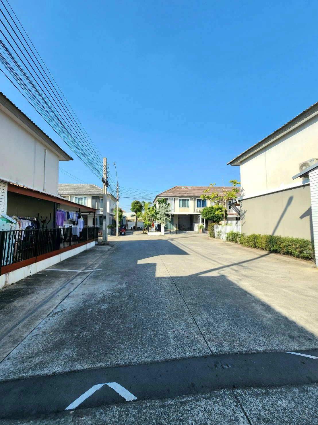 ขายทาวน์เฮ้าส์ 2ชั้น ทำเลดี :  หมู่บ้านพฤกษาวิลล์ 89 รามอินทรา-วงแหวน ซอยกาญจนาภิเษก6/1(ออกคู้บอน 27แยก10 ได้) ใกล้ห้างแฟชั่นไอร์แลนด์ แขวงท่าแร้ง เขตบางเขน  กรุงเทพ  10220