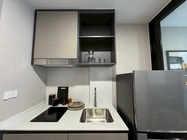 คอนโดติดห้างเซ็นทรัล Atmoz Canvas Rayong ทำเลนี้ อยู่เองก็คุ้ม ปล่อยเช่าก็ปัง ห้องเฟอร์ครบ พร้อมอยู่ โทร 065-5639565