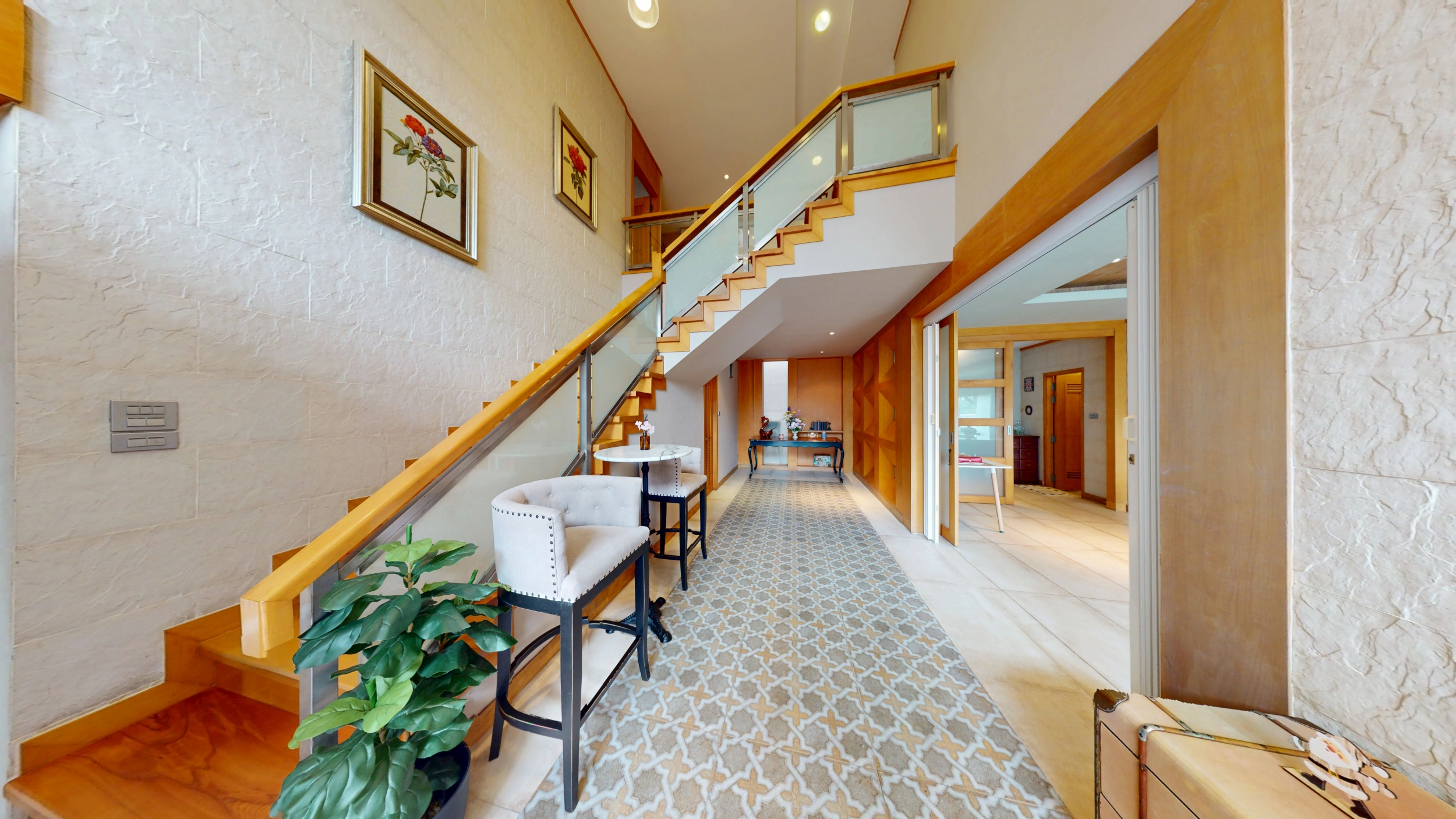 🏠 คฤหาสน์หรู เมืองทอง-แจ้งวัฒนะ    ติดถนนใหญ่ เลียบคลองประปา แจ้งวัฒนะ–เมืองทองธานี