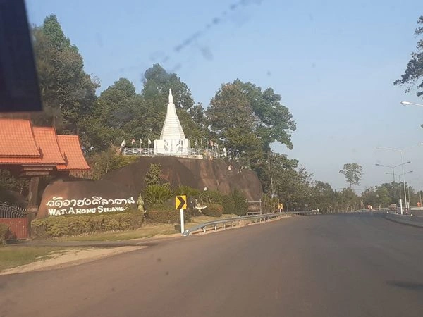 ขายที่ดินด่วนๆ ลดราคา 15 ไร่ ไคสี เมืองบึงกาฬ ใกล้สะพานมิตรภาพ ไทย-ลาว อยู่ติด ถ.ชยางกูร ติดทางเข้าวัดอาฮงศิลาวาส โทร 0632897879