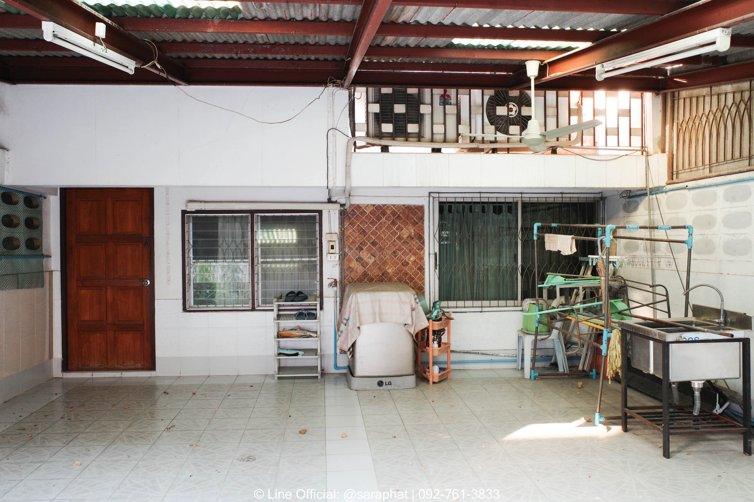 ทาวน์เฮ้าส์ 2 ชั้น 21 ตร.ว. 3 ห้องนอน 2 ห้องน้ำ ซอยวงศ์สว่าง 15 แถมแอร์และเฟอร์นิเจอร์ ใกล้บิ๊กซี วงศ์สว่าง และรถไฟฟ้าสายสีม่วง