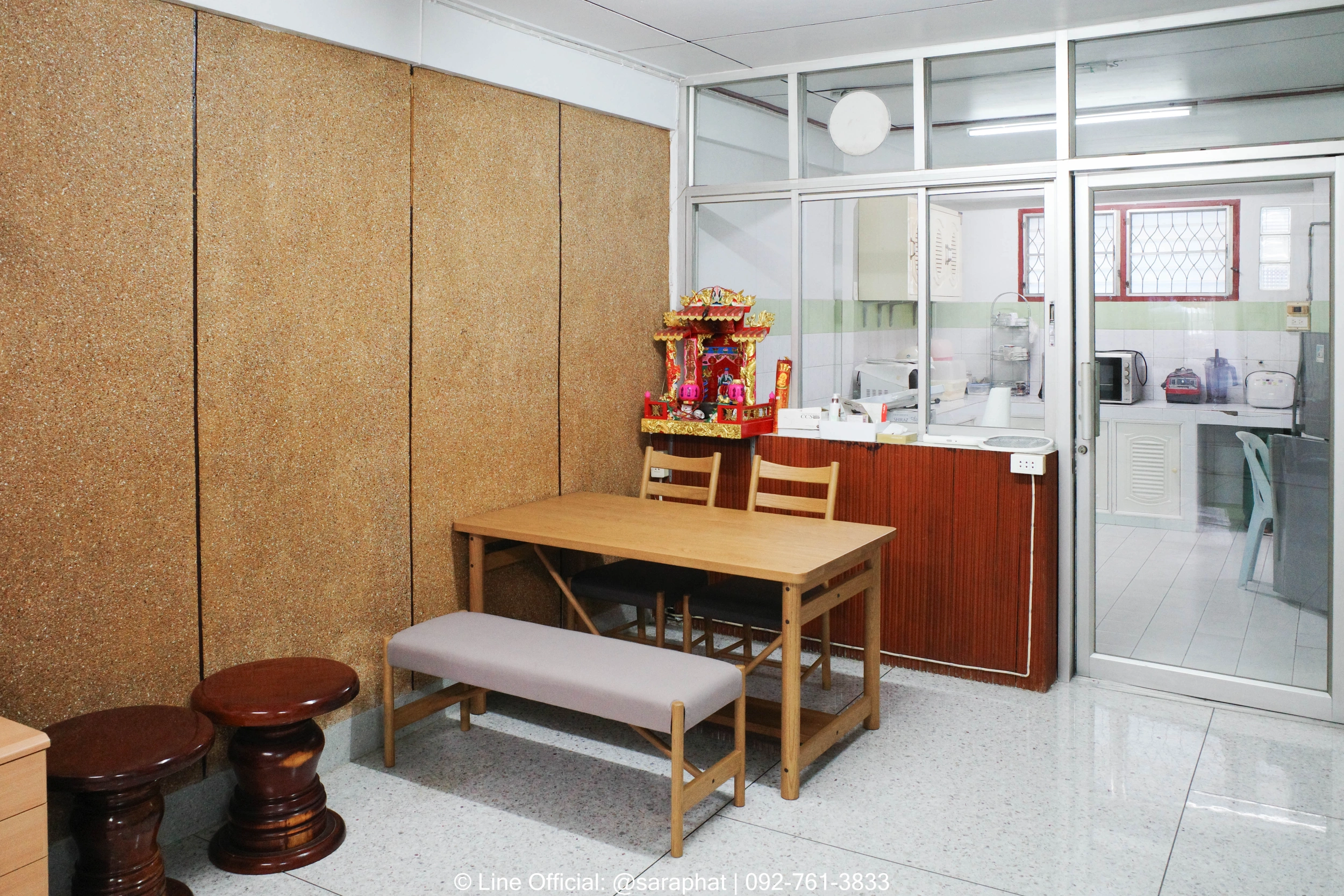 ทาวน์เฮ้าส์ 2 ชั้น 21 ตร.ว. 3 ห้องนอน 2 ห้องน้ำ ซอยวงศ์สว่าง 15 แถมแอร์และเฟอร์นิเจอร์ ใกล้บิ๊กซี วงศ์สว่าง และรถไฟฟ้าสายสีม่วง