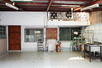 ทาวน์เฮ้าส์ 2 ชั้น 21 ตร.ว. 3 ห้องนอน 2 ห้องน้ำ ซอยวงศ์สว่าง 15 แถมแอร์และเฟอร์นิเจอร์ ใกล้บิ๊กซี วงศ์สว่าง และรถไฟฟ้าสายสีม่วง