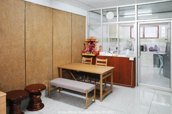 ทาวน์เฮ้าส์ 2 ชั้น 21 ตร.ว. 3 ห้องนอน 2 ห้องน้ำ ซอยวงศ์สว่าง 15 แถมแอร์และเฟอร์นิเจอร์ ใกล้บิ๊กซี วงศ์สว่าง และรถไฟฟ้าสายสีม่วง