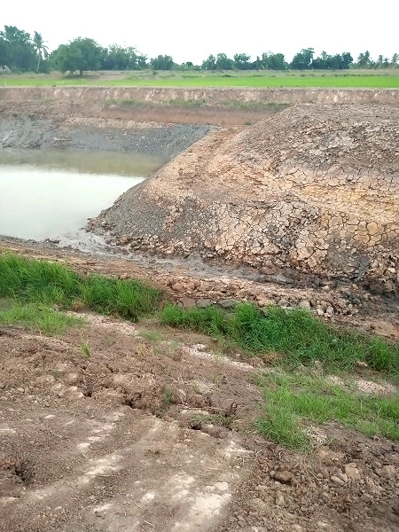 ขายที่ดินติดริมแม่น้ำบางปะกง แปดริ้ว ฉะเชิงเทรา ที่ถมแล้ว 6 ไร่ เหมาะทำ Resort ที่พัก หรือบ้านในวัยเกษียน ล้อมรอบด้วยธรรมชาติ  หรือทำเป็น ร้านอาหาร สไตล์แบบธรรมชาติ ริมแม่น้ำ บางปะกง