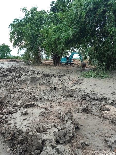 ขายที่ดินติดริมแม่น้ำบางปะกง แปดริ้ว ฉะเชิงเทรา ที่ถมแล้ว 6 ไร่ เหมาะทำ Resort ที่พัก หรือบ้านในวัยเกษียน ล้อมรอบด้วยธรรมชาติ  หรือทำเป็น ร้านอาหาร สไตล์แบบธรรมชาติ ริมแม่น้ำ บางปะกง