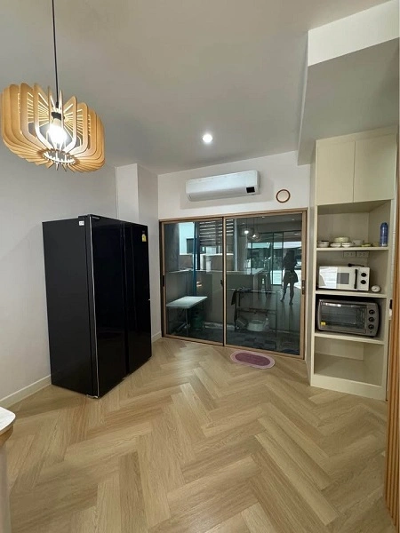 ให้เช่าทาวน์โฮม3ชั้นบ้านกลางเมืองพระราม9-กรุงเทพกรีฑา ใช้สอย152ตรม 3ห้องนอน2ห้องน้ำ ***จดทะเบียนบริษัทได้***