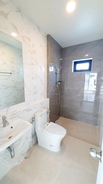 ให้เช่าโฮมออฟฟิศย่านบางนาใกล้ห้างเมกกา บางนา พื้นที่ 42ตรว 4 ห้องนอน3 ห้องน้ำ3  แอร์ จดทะเบียนบริษัทได้