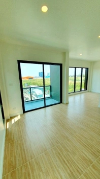 ให้เช่าโฮมออฟฟิศย่านบางนาใกล้ห้างเมกกา บางนา พื้นที่ 42ตรว 4 ห้องนอน3 ห้องน้ำ3  แอร์ จดทะเบียนบริษัทได้