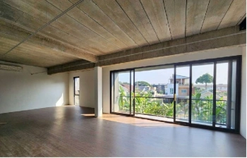 ให้เช่าโฮมออฟฟิศ รัชดา-ลาดพร้าวขนาด600 ตรมจดทะเบียนบริษัทได้ 4ที่จอดรถไฟฟ้า 3 เฟสรองมีระบบ รับจุดชาร์จไฟ EV ใกล้ MRT ลาดพร้าว