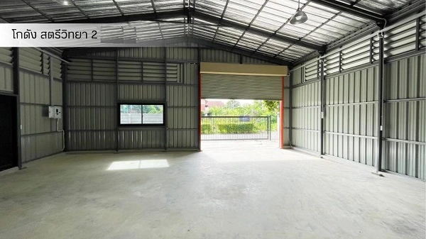 โกดังสร้างใหม่ว่างให้เช่าซอยสตรีวิทยา 2พร้อมเข้าอยู่ 1 เม.ย. 2569 พื้นที่ใช้สอยรวม 317 ตร.มขนาดโกดัง 10 x 18 ม (180 ตรม) พร้อมพื้นที่จอดรถ  (ออฟฟิศ 1 ห้อง / ห้องน้ำ 4 ห้อง ) ที่ดิน 79.3 ตร.ว.