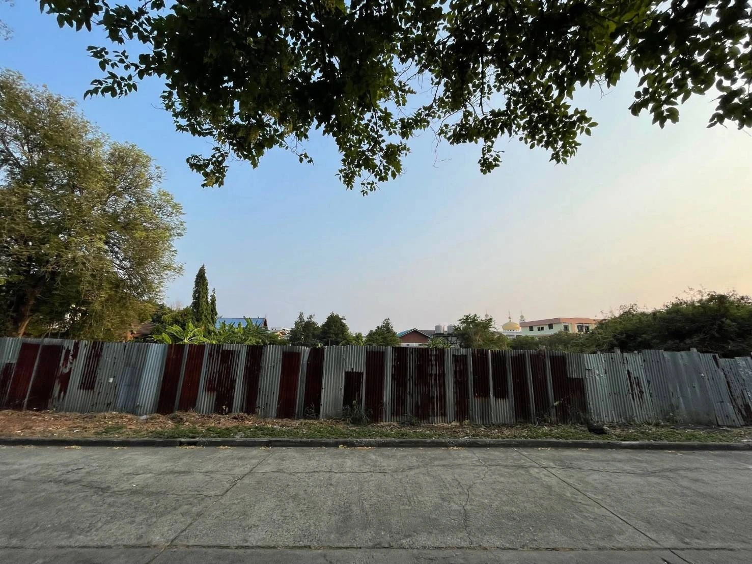 ขายที่ดินหมู่บ้านเสรีวิลล่า Seri Villa ศรีนครินทร์55 หน้าสวนหลวง ร.9 ที่ดิน 296ตร.ว ใกล้รถไฟฟ้าMrt 800ม. อยู่หลังพาราไดซ์พาร์ค ใกล้ซีคอน อุดมสุข บางนาตราด อ่อนนุช พัฒนาการ แปลงสวย rare itemสุด 0879074045