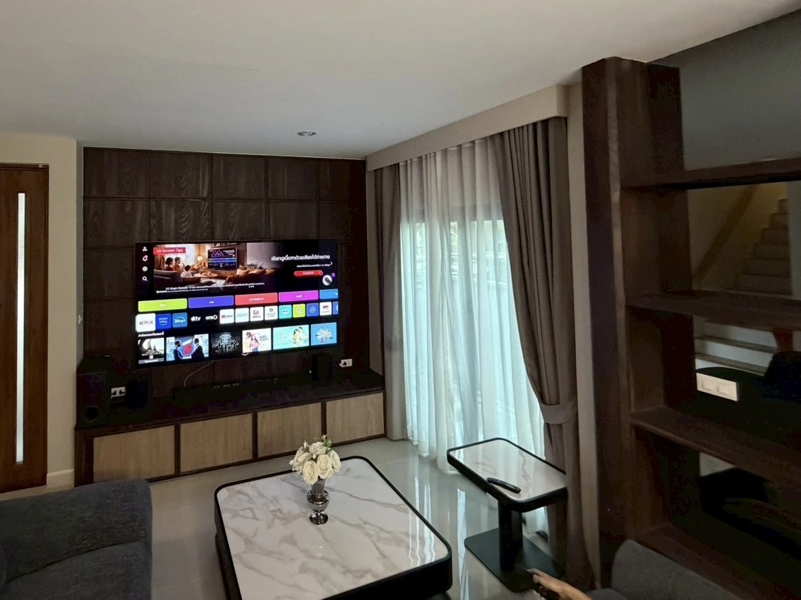 บ้านแฝด 3 ชั้น บ้านกลางเมือง ดิ อิดิชั่น โยธินพัฒนา BanklangMueng the edition Yothinpattana