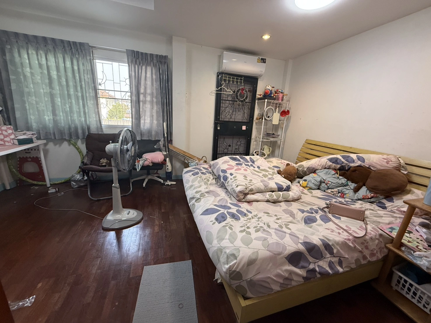 ขายด่วน ทาวน์โฮม 3 ชั้น สวนผัก-ตลิ่งชัน