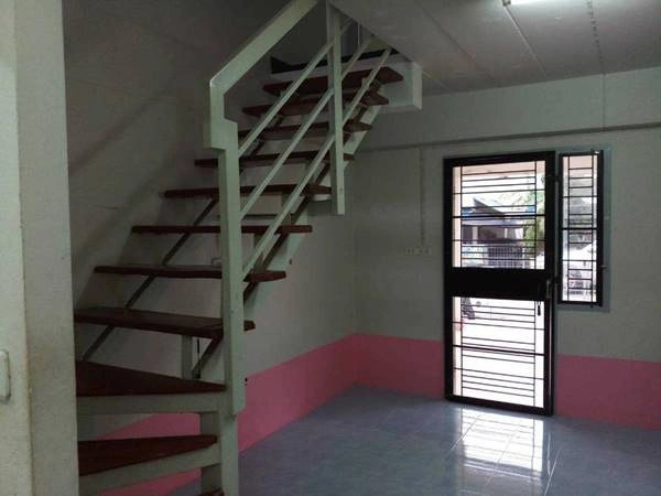 ให้เช่าบ้าน 2ชั้น โคราช ราคาถูก โครงการ เอื้ออาทรโชคชัย อ.โชคชัย จ.นครราชสีมา พร้อมแอร์ ใกล้มหาวิทยาลัยรามคำแหง โทร 080-6354406