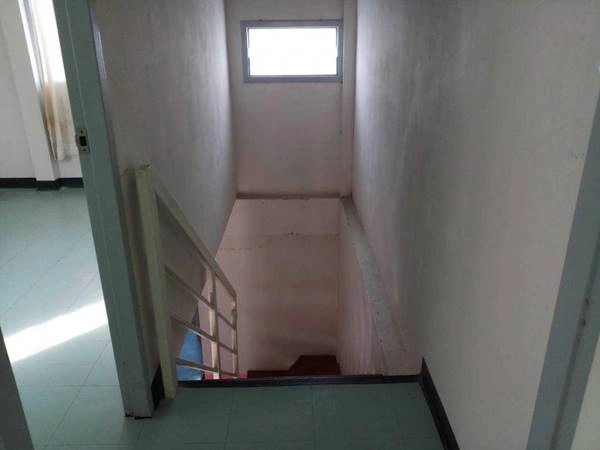 ให้เช่าบ้าน 2ชั้น โคราช ราคาถูก โครงการ เอื้ออาทรโชคชัย อ.โชคชัย จ.นครราชสีมา พร้อมแอร์ ใกล้มหาวิทยาลัยรามคำแหง โทร 080-6354406