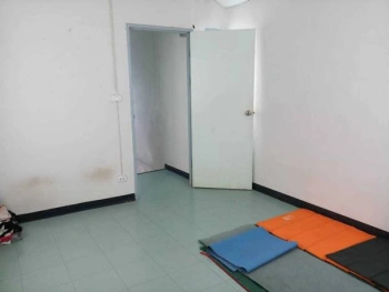 ให้เช่าบ้าน 2ชั้น โคราช ราคาถูก โครงการ เอื้ออาทรโชคชัย อ.โชคชัย จ.นครราชสีมา พร้อมแอร์ ใกล้มหาวิทยาลัยรามคำแหง โทร 080-6354406