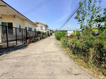 ขายด่วนที่ดินใกล้แฟชั่นไอร์แลนด์ 44 ตรว แปลงมุม ถมแล้ว ซ.พระยาสุเรนทร์ 25 มีนบุรี กทม.