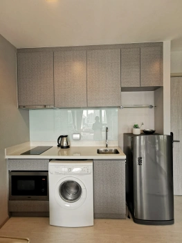 ขาย Rhythm Sukhumvit 36–38 {Muji Studio}