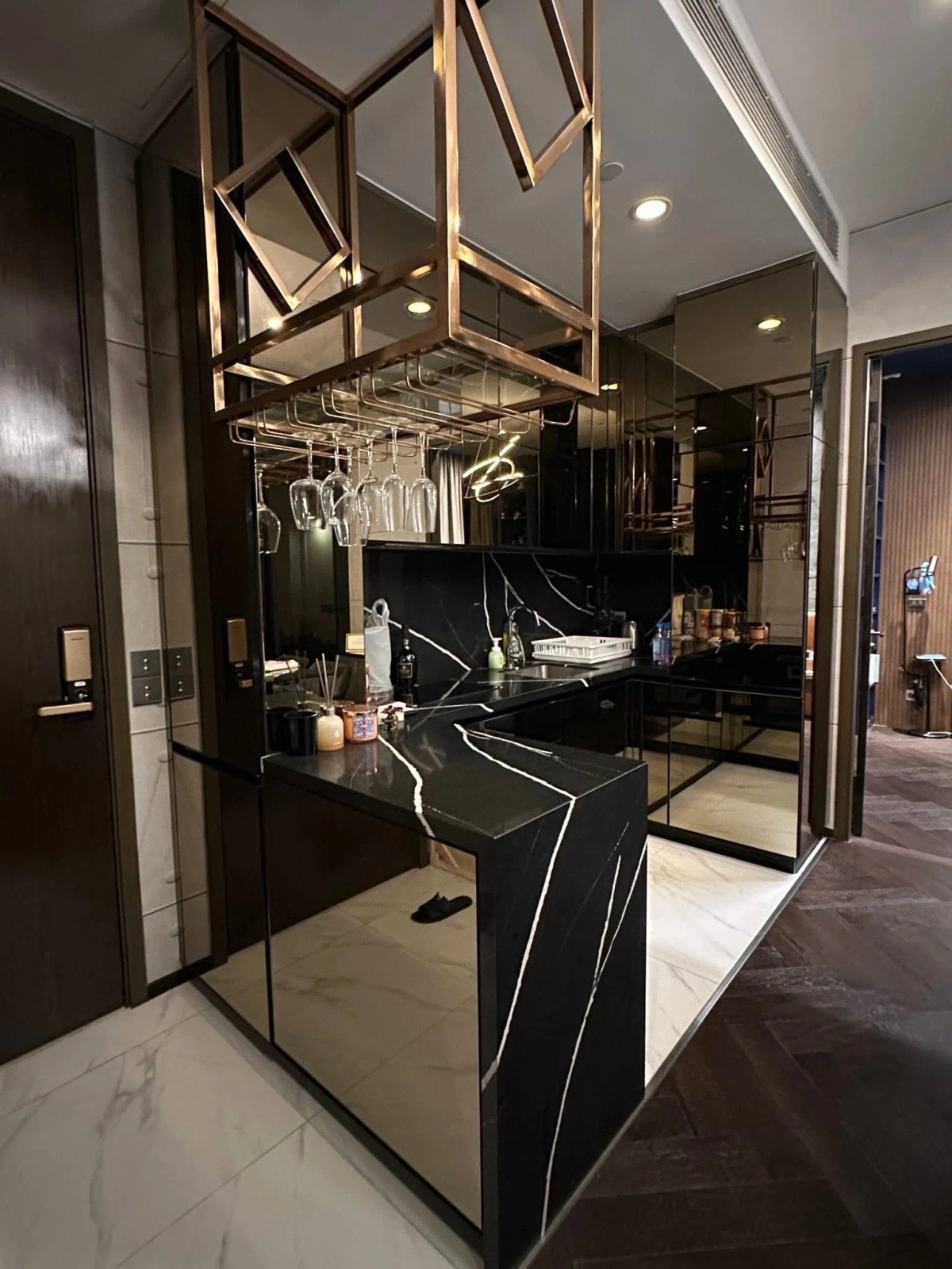 THE ESSE Sukhumvit 36 ขนาด ขนาดห้อง 43.35 ราคาต่ำที่สุดในตลาดตอนนี้