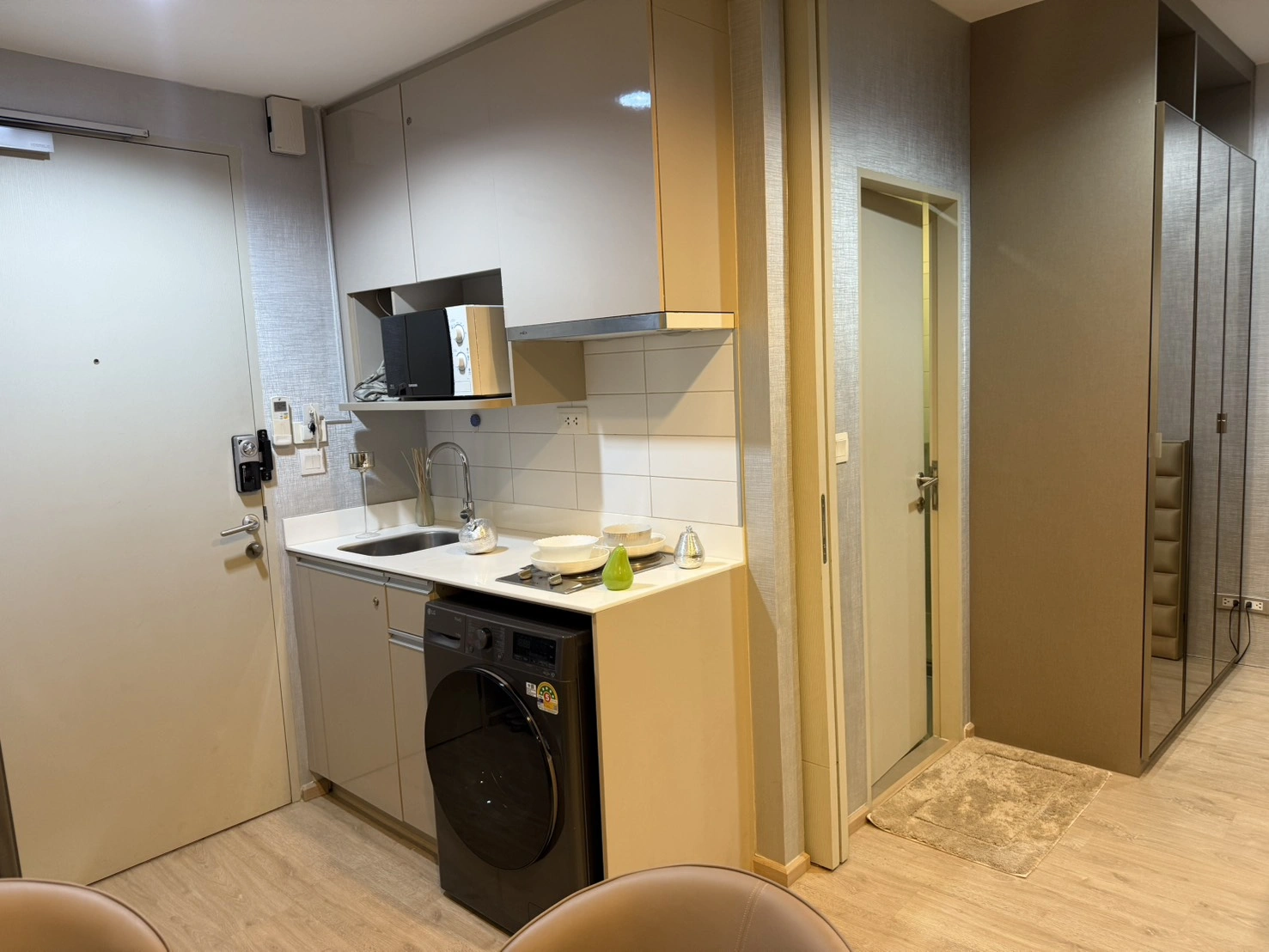 IDEO Q Ratchathewi {Fully Furnished}