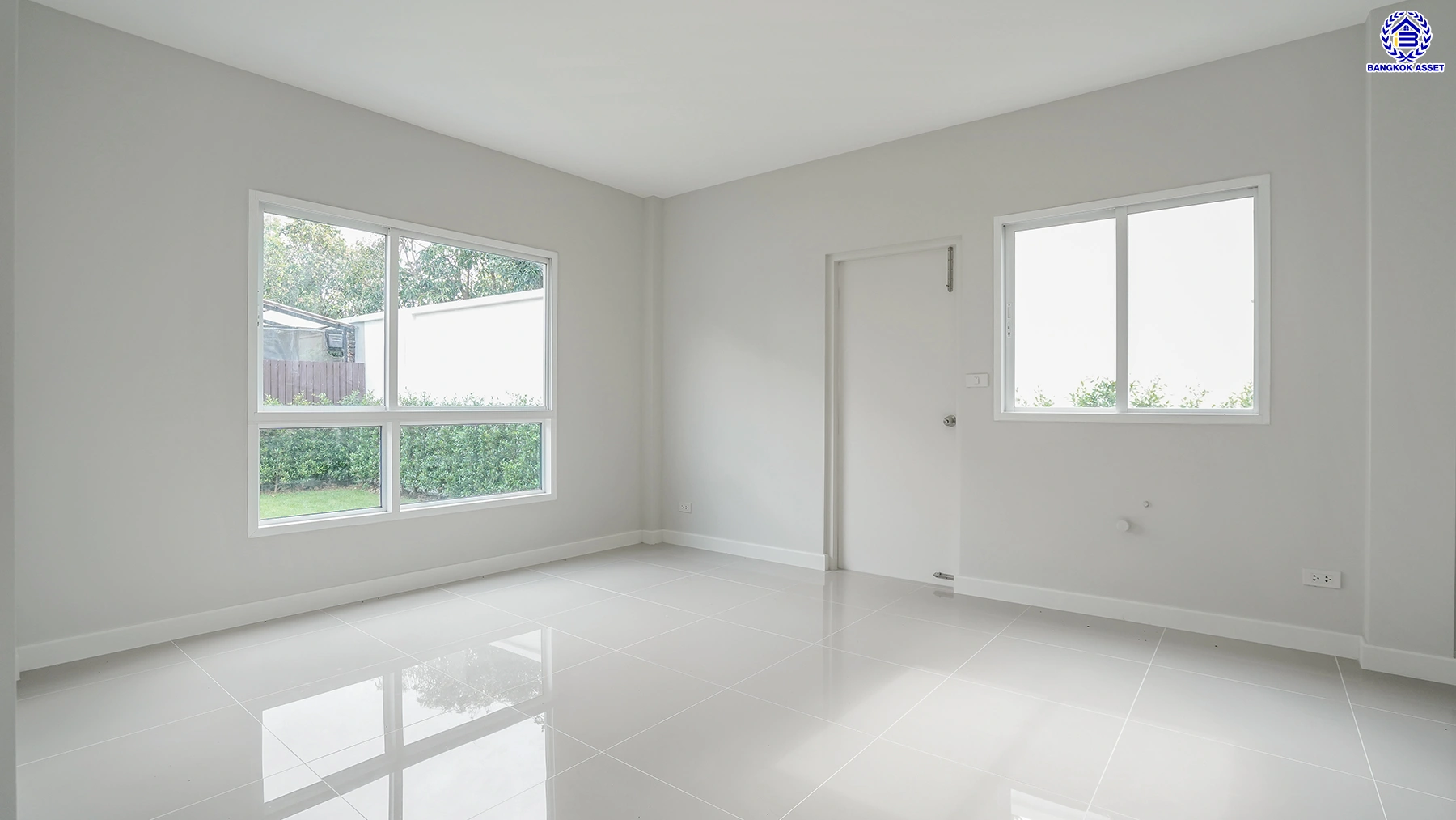 บ้านรีโนเวทใหม่ โครงการ คาซ่าพรีเมี่ยม ราชพฤกษ์-พระราม5 บ้านเดี่ยวหลังใหญ่ 3 ชั้น แบรนด์ Q.House เนื้อที่ 59.8 ตร.ว. พื้นที่ใช้สอย 249.22 ตร.ม. ดีไซน์ตอบทุกไลฟ์สไตล์ 3 ห้องนอน 4 ห้องน้ำ จอดรถได้ 2 คัน ใกล้ตลาดเจ้าพระยา, เดอะวอล์ค, ร.ร.เตรียมอุดมศึกษาฯ เซ็นทรัลเวสต์เกตและรถไฟฟ้า "สถานีบางพลู"