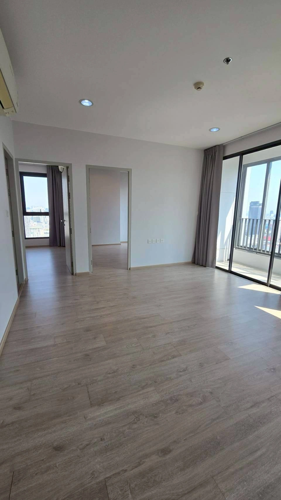 ขายคอนโดหรู ใจกลางเมือง โครงการ Ideo Q Ratchathewi | ใกล้ BTS ราชเทวี