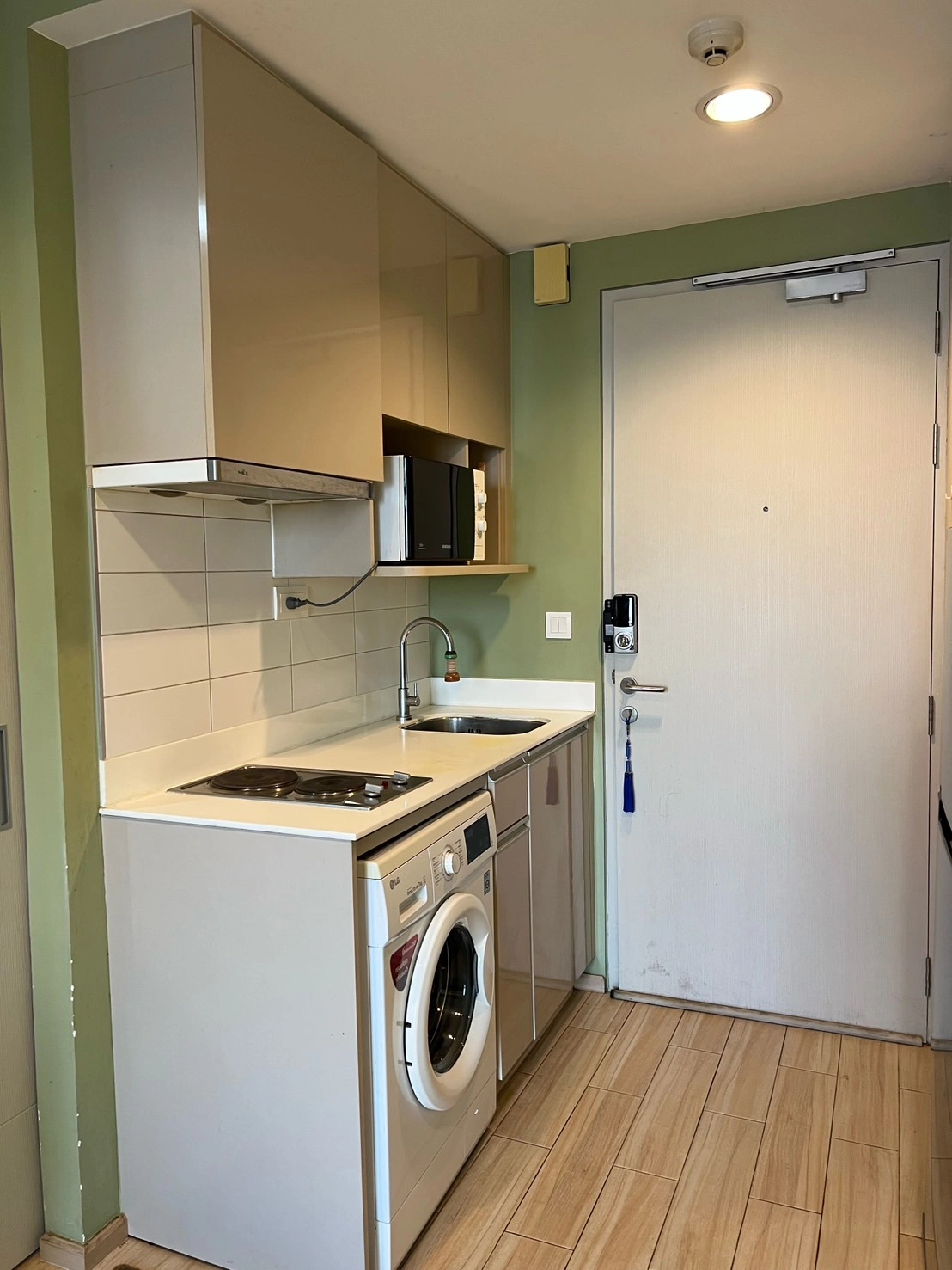 ให้เช่า IDEO Q ราชเทวี ห้องเช่าพร้อมอยู่