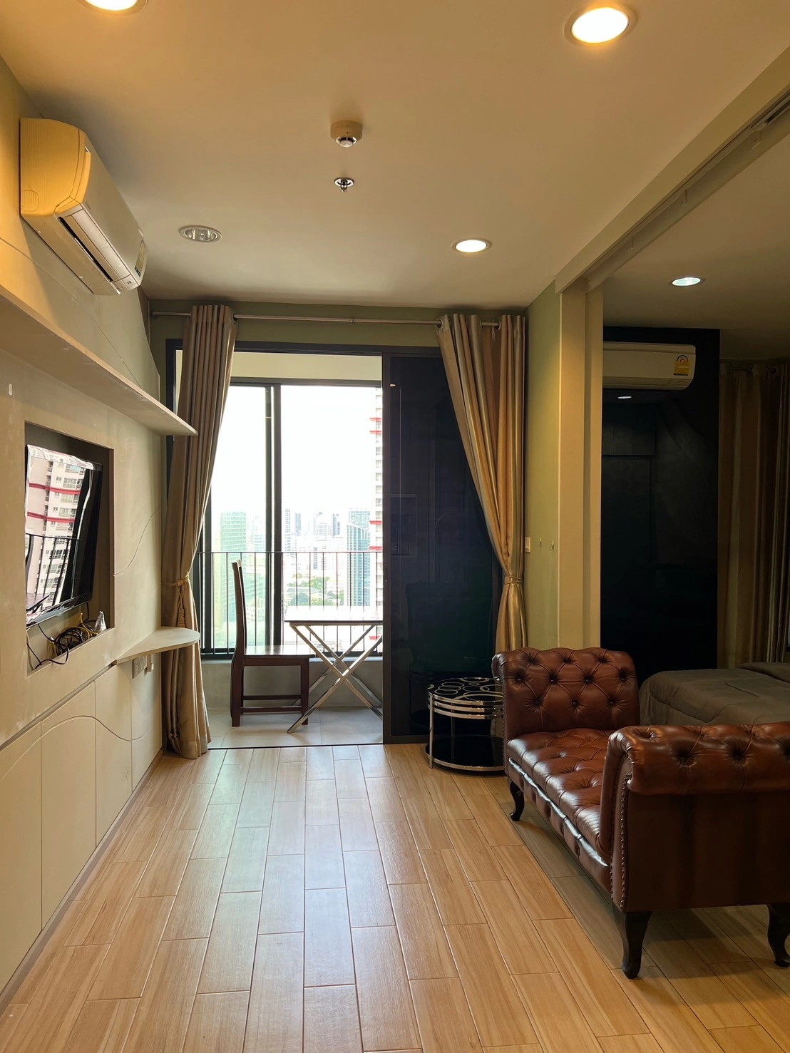 ให้เช่า IDEO Q ราชเทวี ห้องเช่าพร้อมอยู่