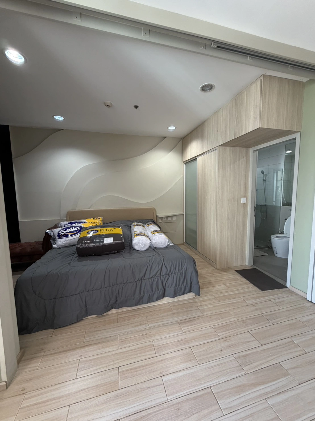 ให้เช่า IDEO Q ราชเทวี ห้องเช่าพร้อมอยู่