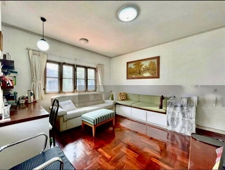 บ้านกรองทอง ศรีนครินทร์ บ้านเดี่ยว 2 ชั้น หลังริม ซ.ศรีนครินทร์ 51 ถ.ศรีนครินทร์ แขวงหนองบอน เขตประเวศ กรุงเทพฯ ราคา 18,900,000 บาท