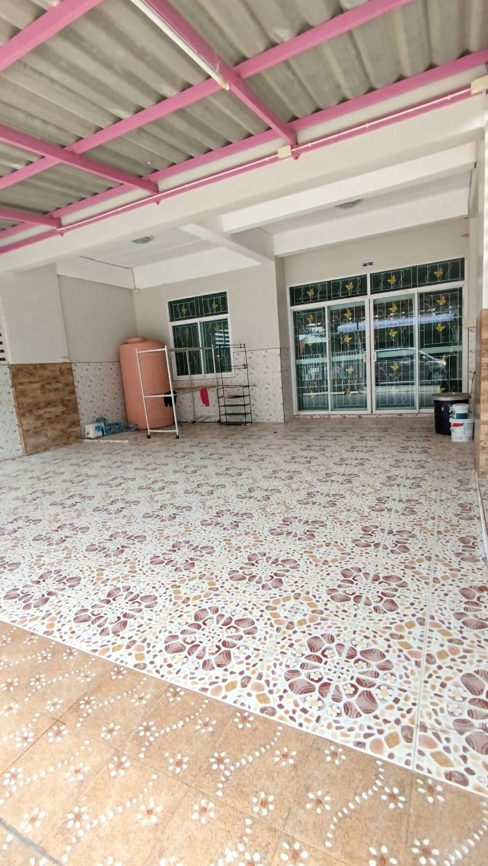 ขายบ้านสวย บ้านหลังใหญ่ ห้องกว้าง รีโนเวทแล้ว ทำเลดี เดินทางสะดวก