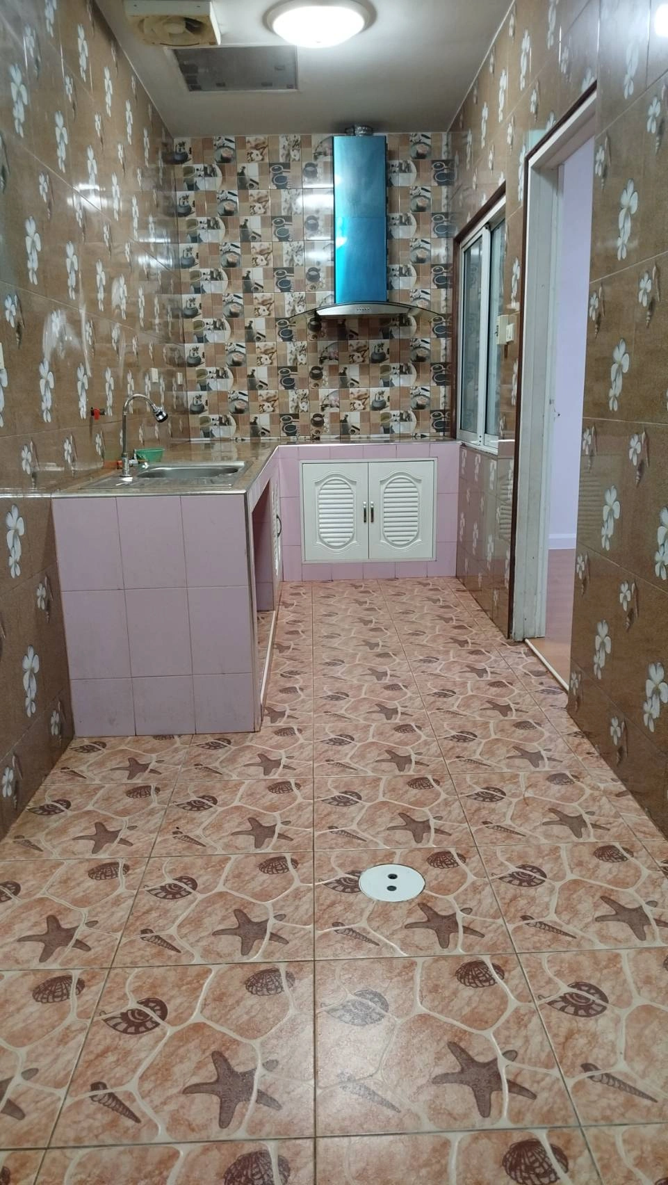 ขายบ้านสวย บ้านหลังใหญ่ ห้องกว้าง รีโนเวทแล้ว ทำเลดี เดินทางสะดวก